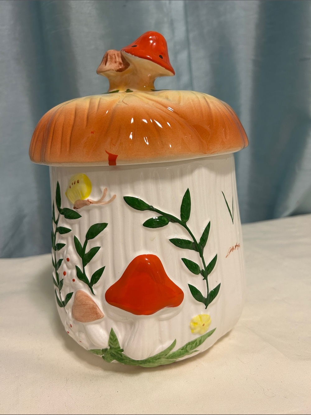 9.5” Ceramic Mushroom Cookie Jar - Orange & White